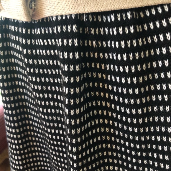 Elegant Minimalist dress - Picture 4 of 8